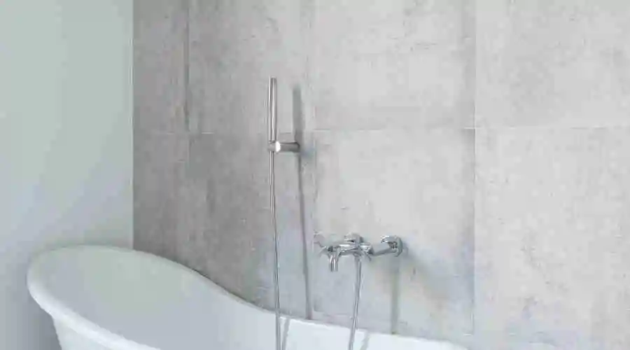 Will Reglazing My Tub Make My Home Worth More?