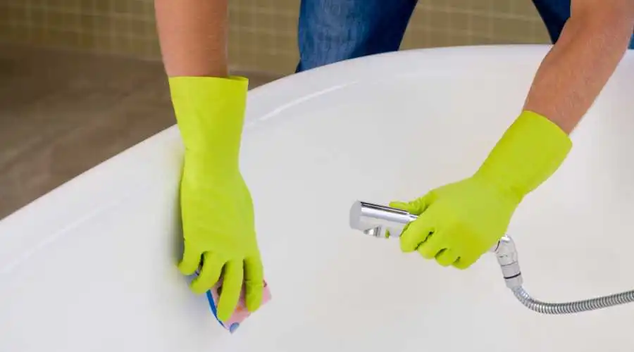 How to Clean a Newly Reglazed Bathtub