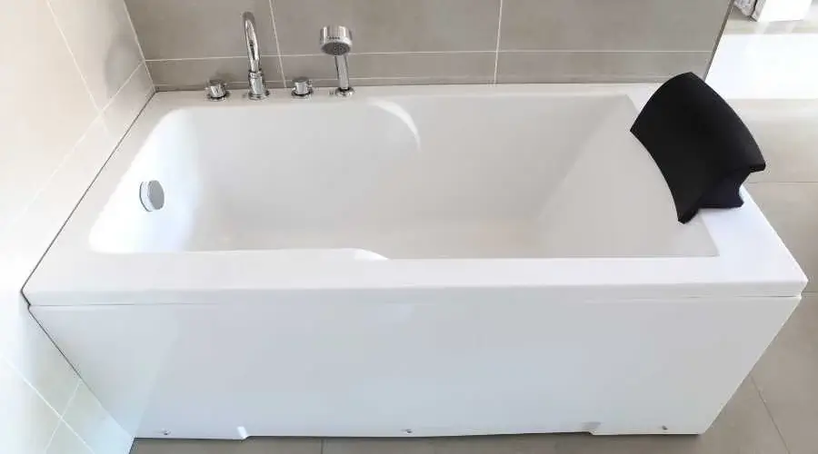 03.9 - benefits of bathtub reglazing